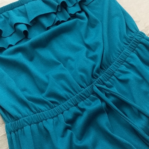 Ocean Blue Ruffled Strapless Dress - Picture 3 of 8